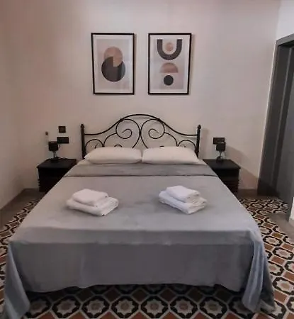 شقة فندقية Paola Apartments